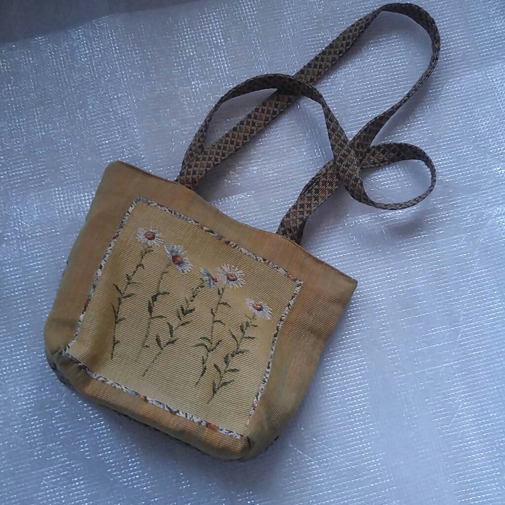Bag - Picture 1 of 6